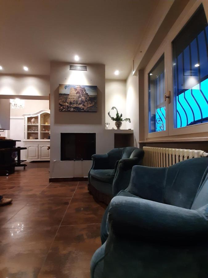 Villongo SantʼAlessandro B&B La Fenice Sul Lago المظهر الخارجي الصورة