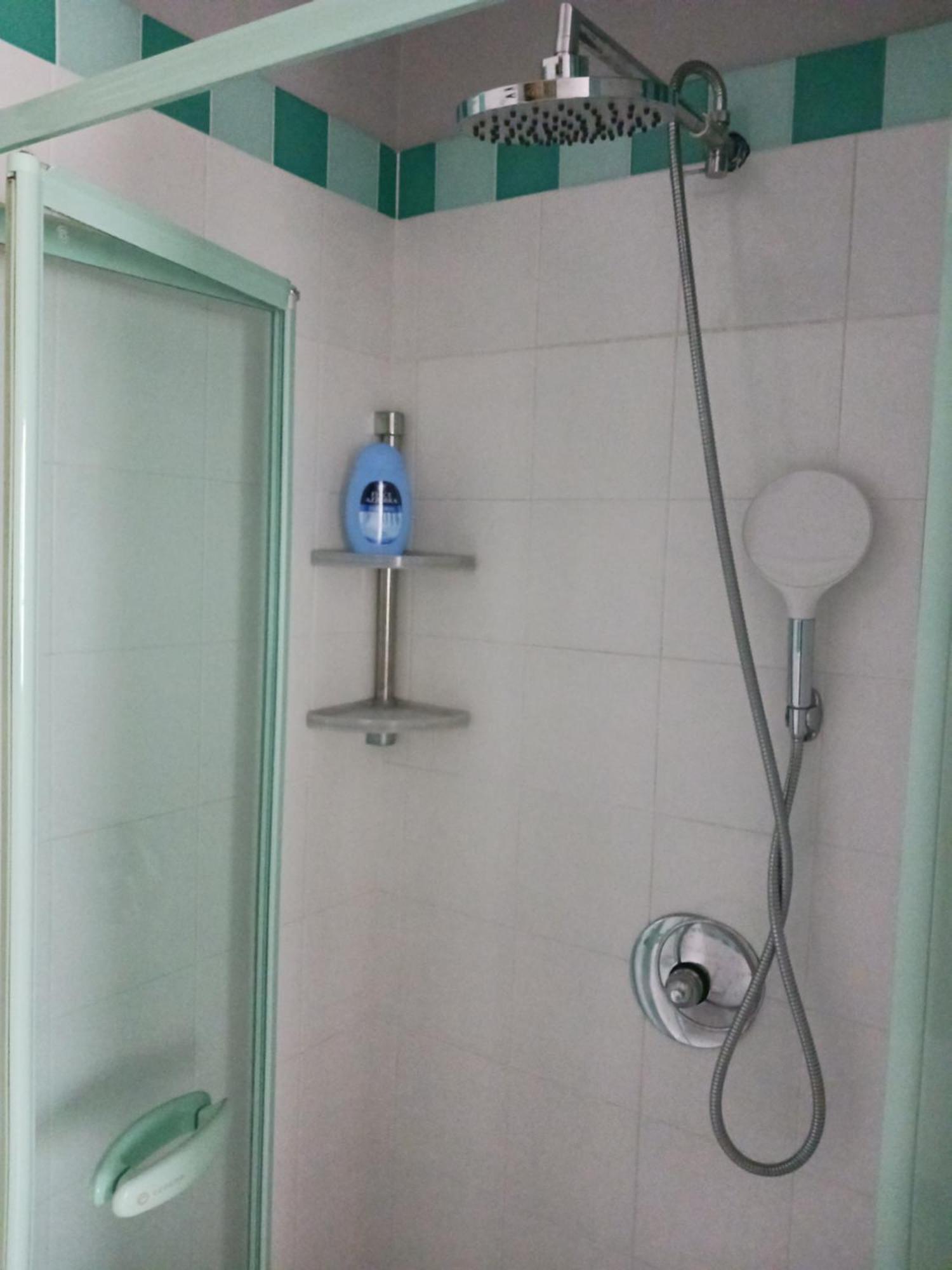 Villongo SantʼAlessandro B&B La Fenice Sul Lago المظهر الخارجي الصورة